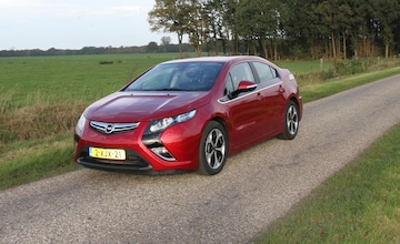 Opel Ampera (2014)