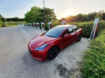 Tesla Model 3 Long Range AWD (2021)