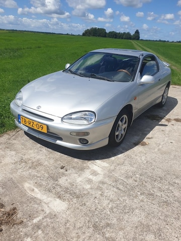 Mazda MX-3 1.6i (1998)