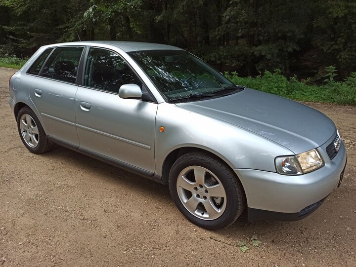 Audi A3 1.8 5V Ambiente (1999)