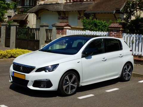 Peugeot 308 GT 1.6 e-THP 205