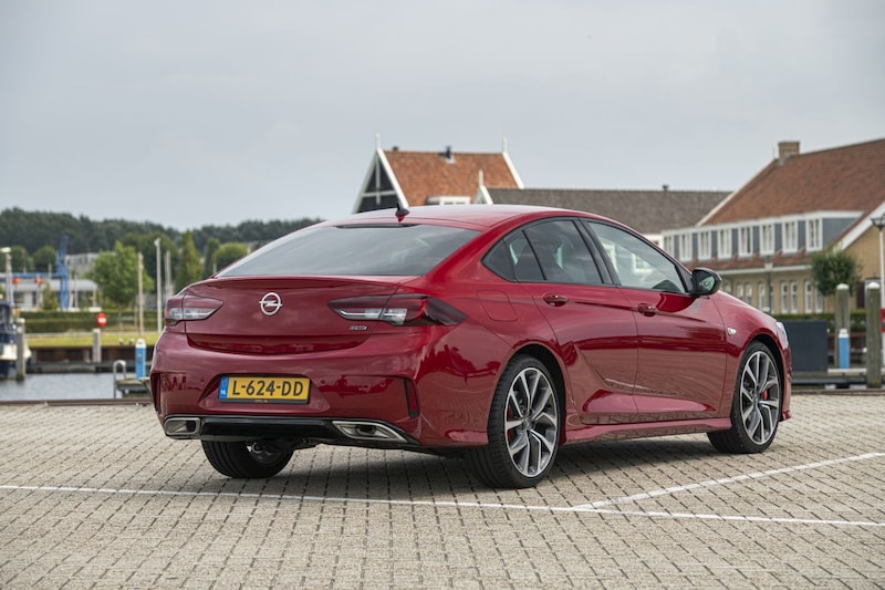 Opel Insignia GSi