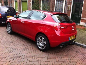 Alfa Romeo Giulietta 1.4 Turbo MultiAir Business Executive (2012)