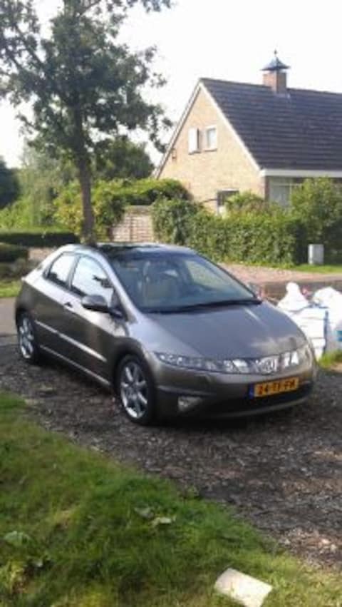 Honda Civic 1.8i-VTEC Executive (2006)