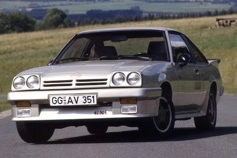 Opel Manta 2.0i GSi (1986)
