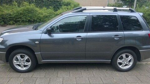 Mitsubishi Outlander Sport (2009)