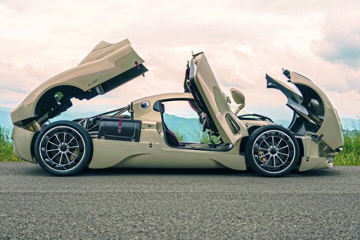 Pagani Utopia