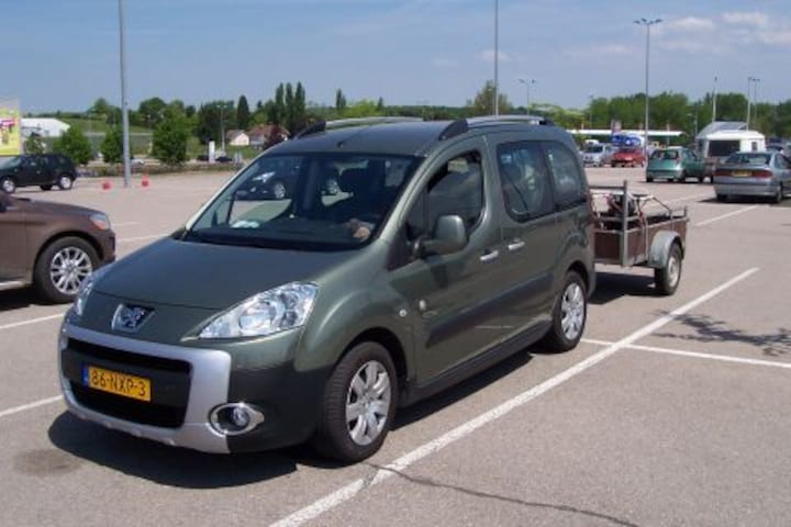 Peugeot Partner Tepee Outdoor 1.6 110pk (2010)