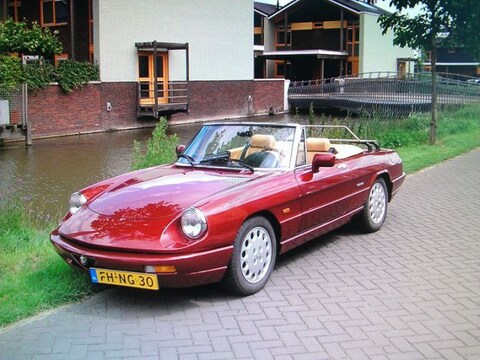 Alfa Romeo Spider 2.0