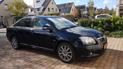Toyota Avensis 2.4 16v VVT-i D4 Executive
