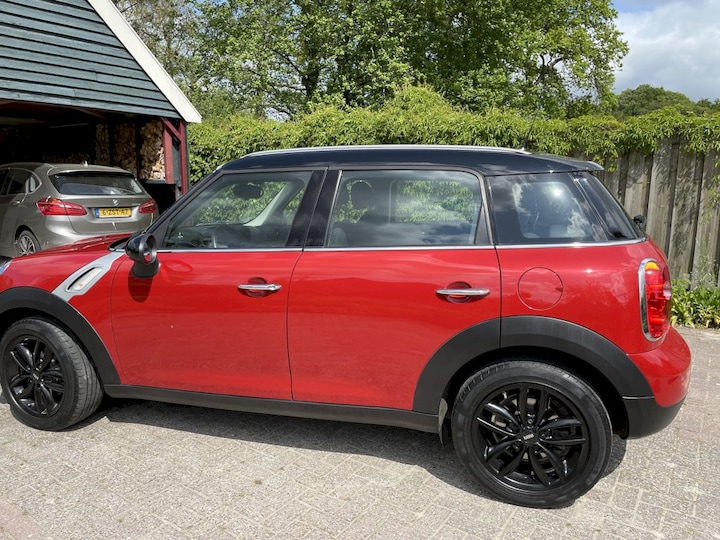 MINI Countryman One (2016)