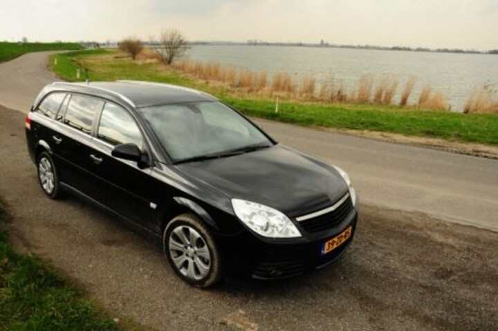 Opel Vectra Stationwagon 2.8-V6 Turbo Temptation Exc.