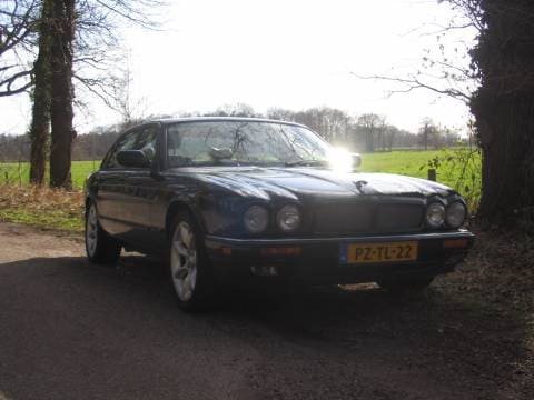 Jaguar XJR 4.0 Supercharged (1997)
