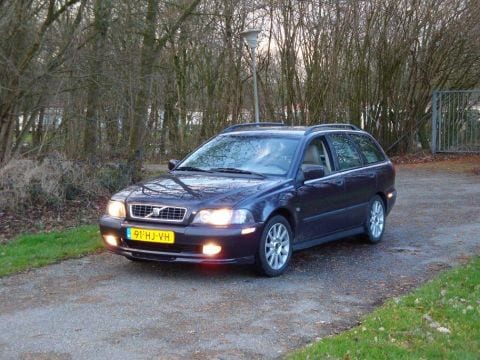Volvo V40 1.9 D 102pk Europa Sports (2001)