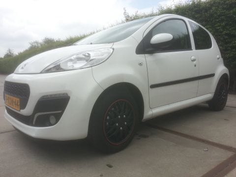 Peugeot 107 Active 1.0 (2013)