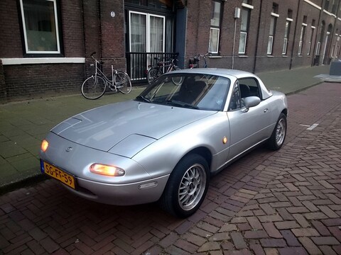 Mazda MX-5 1.6i