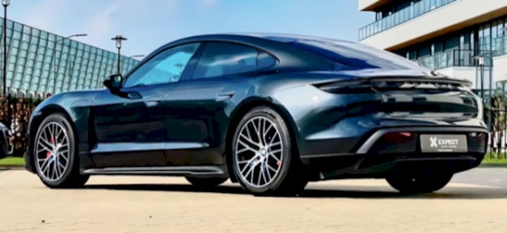 Porsche Taycan 4S (2022)