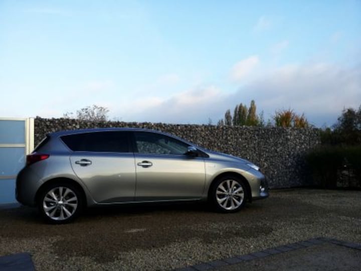 Toyota Auris 1.8 Hybrid Lease Pro (2013)