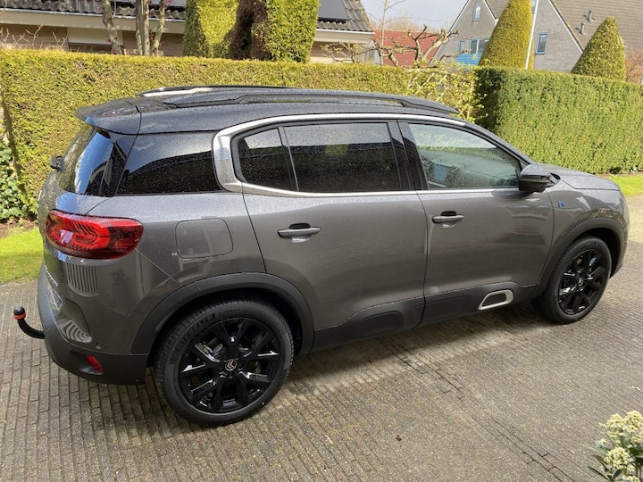 Citroen C5 Aircross Hybrid 225 Shine (2021)