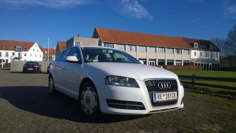 Audi A3 Sportback 1.6 TDI Attraction (2012)