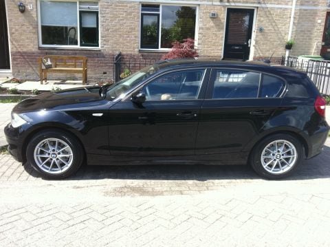 BMW 118d Corporate Lease Business Line Ultimate Editio (2011)