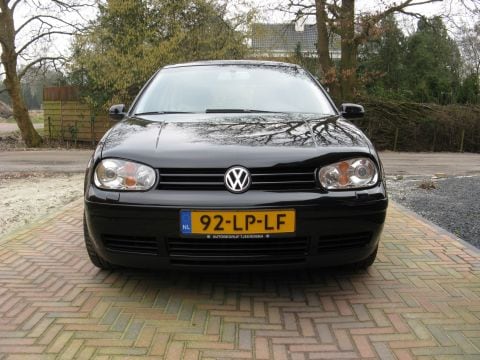 Volkswagen Golf 1.6 16V Highline