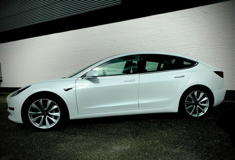 Tesla Model 3 Standard Range Plus