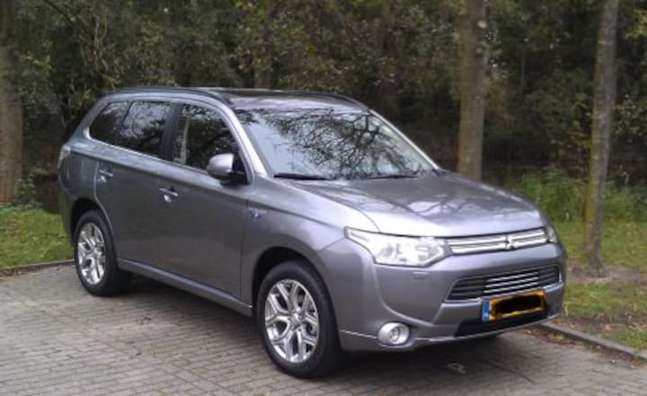 Mitsubishi Outlander PHEV Instyle