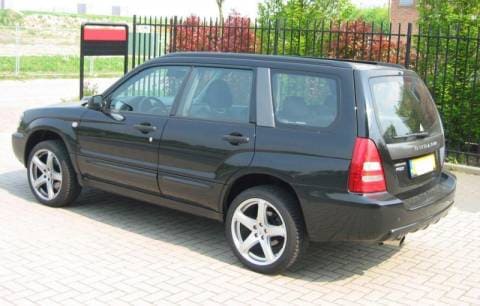 Subaru Forester 2.5 XT AWD (2005)