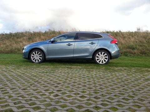 Volvo V40 D2 Summum (2012)