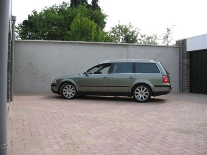 Volkswagen Passat Variant 1.8 5V Turbo Sportline (2003)