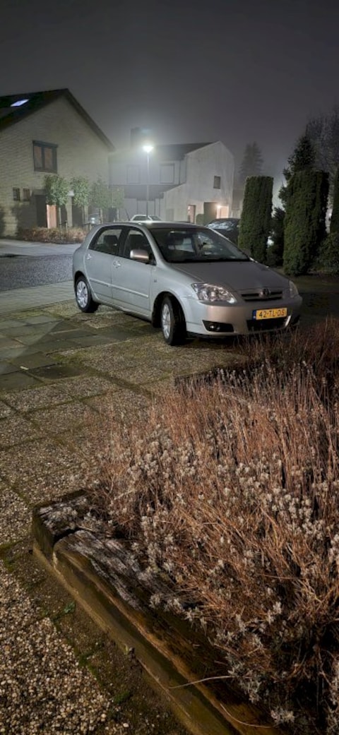 Toyota Corolla 1.6 16v VVT-i Anniversary