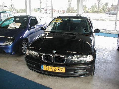 BMW 318i Executive (1998)