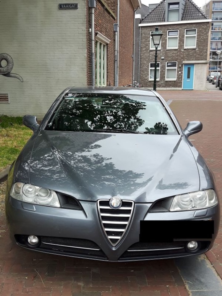 Alfa Romeo 166 2.0 T.Spark Distinctive (2004)