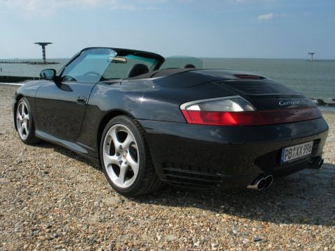 Porsche 911 Carrera 4S Cabriolet (2004)