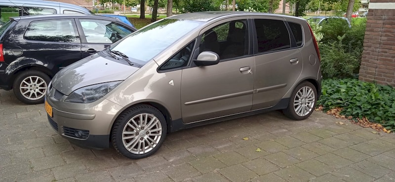 Mitsubishi Colt (2007)