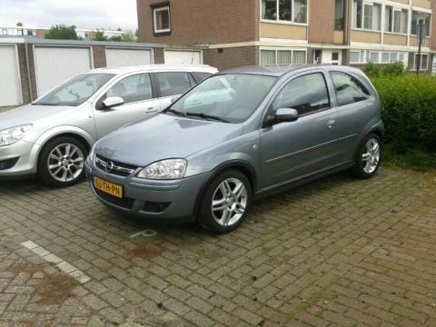 Opel Corsa 1.2-16V Silverline