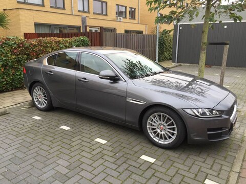 Jaguar XE 2.0D 163pk Prestige (2015)