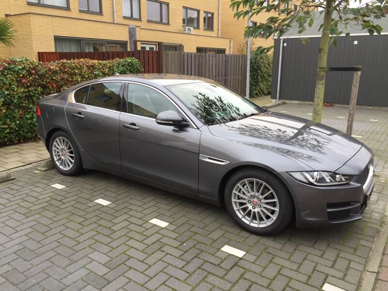 Jaguar XE E-Performance Prestige (2015)