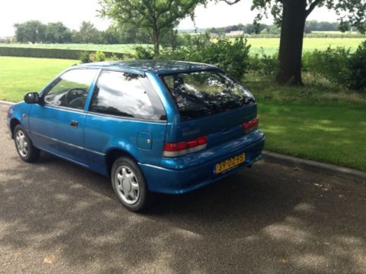 Suzuki Swift 1.0 GLS (2000)