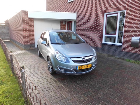 Opel Corsa 1.2-16V 111 Edition