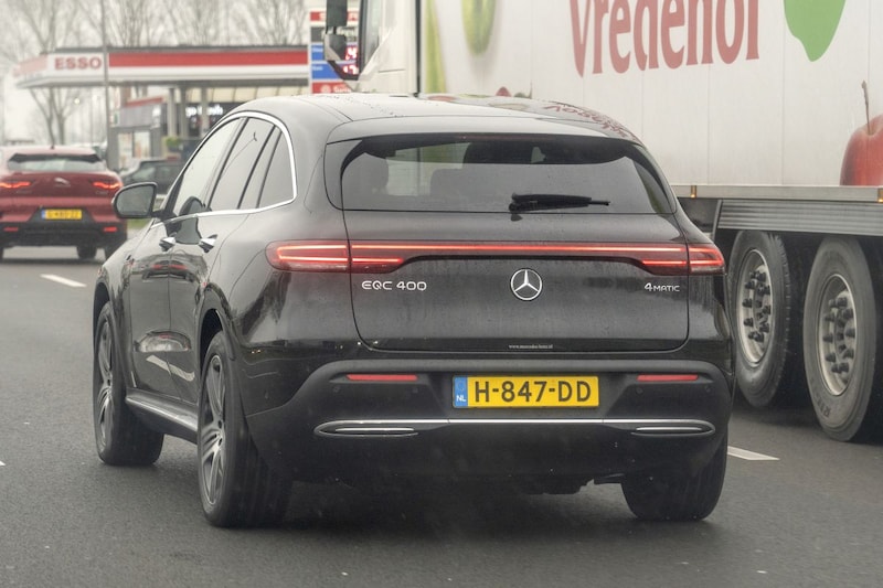 This is how far the Mercedes-Benz EQC comes in practice