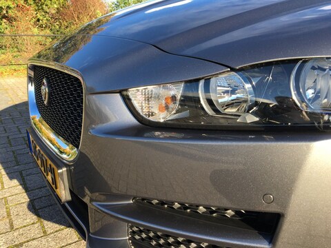 Jaguar XE 20d Prestige