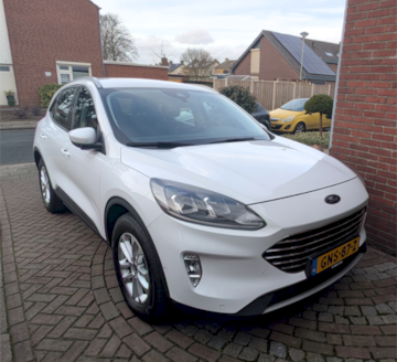 Ford Kuga 2.5 PHEV Titanium X (2021)