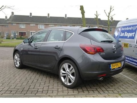 Opel Astra J Sport 1.4 Turbo