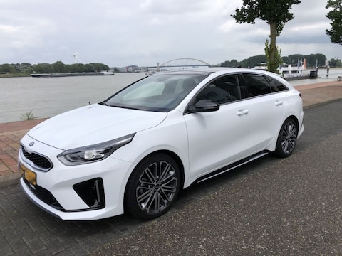 Kia ProCeed 1.5 T-GDi GT-PlusLine (2021)