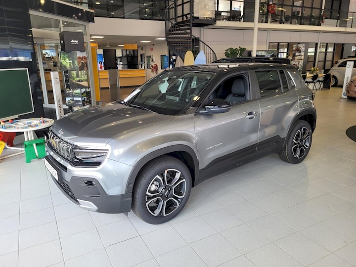Jeep Avenger 1.2 e-Hybrid Summit (2026)