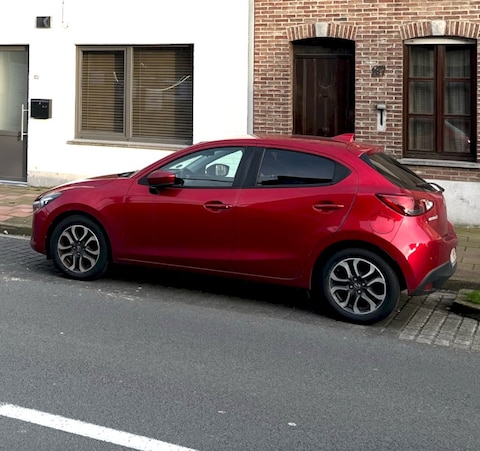 Mazda 2 SkyActiv-G 90 GT-M