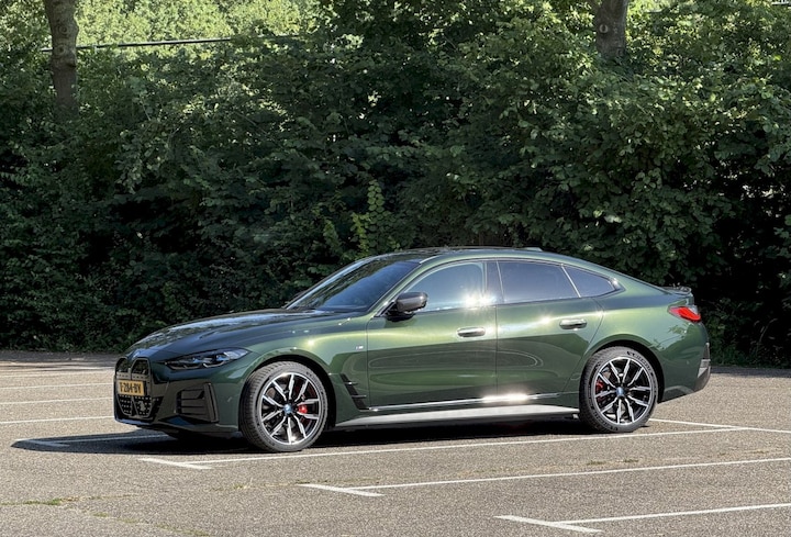 BMW i4 eDrive40 (2023)