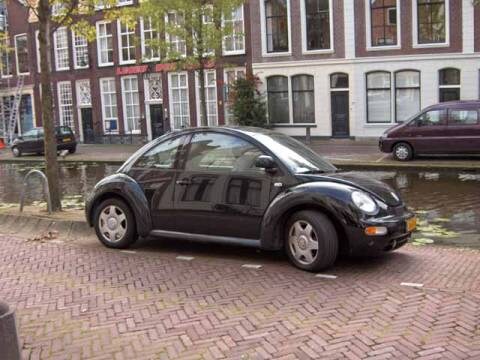 Volkswagen New Beetle 2.0 Highline (1999)